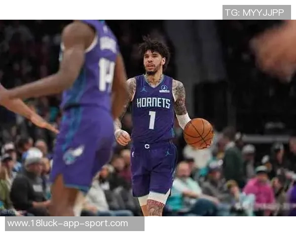 克尼佩尔表现出色助力球队胜利12投7中三分命中率高达55 克尼佩尔表现出色助力球队胜利12投7中三分命中率高达55